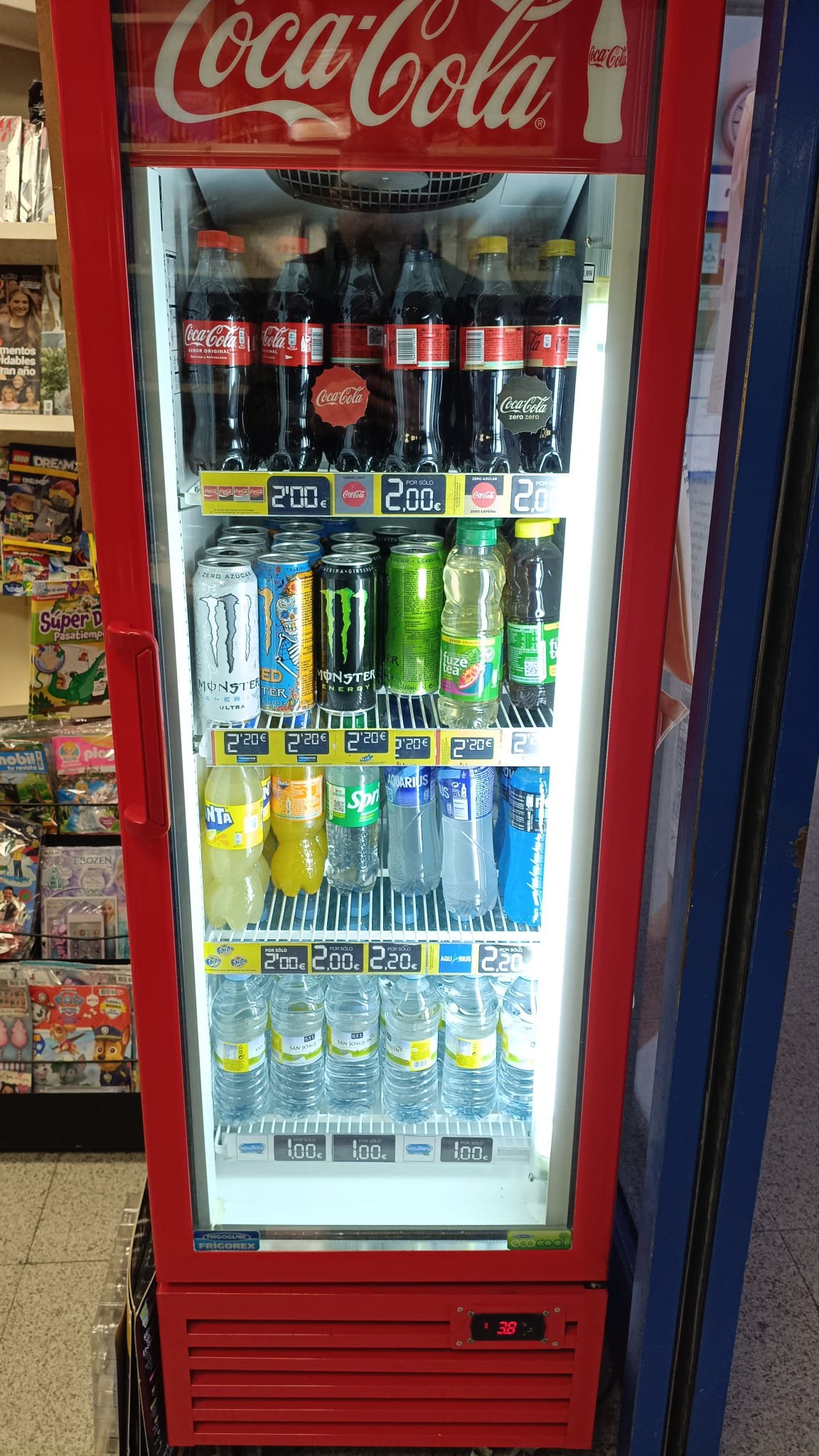 Dulces, chocolates y bebidas frías